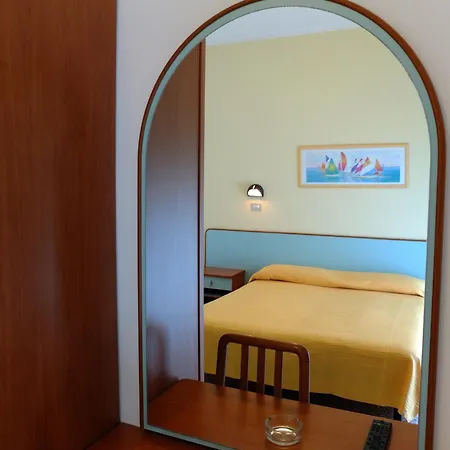 Hotell Nora 2*