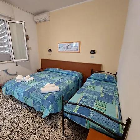 Hotell Nora 2*